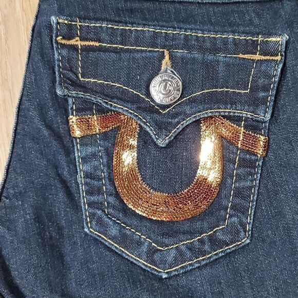 🔹️True Religion Dark w/Sequined Back Pockets Size 2/26 - Picture 5 of 9